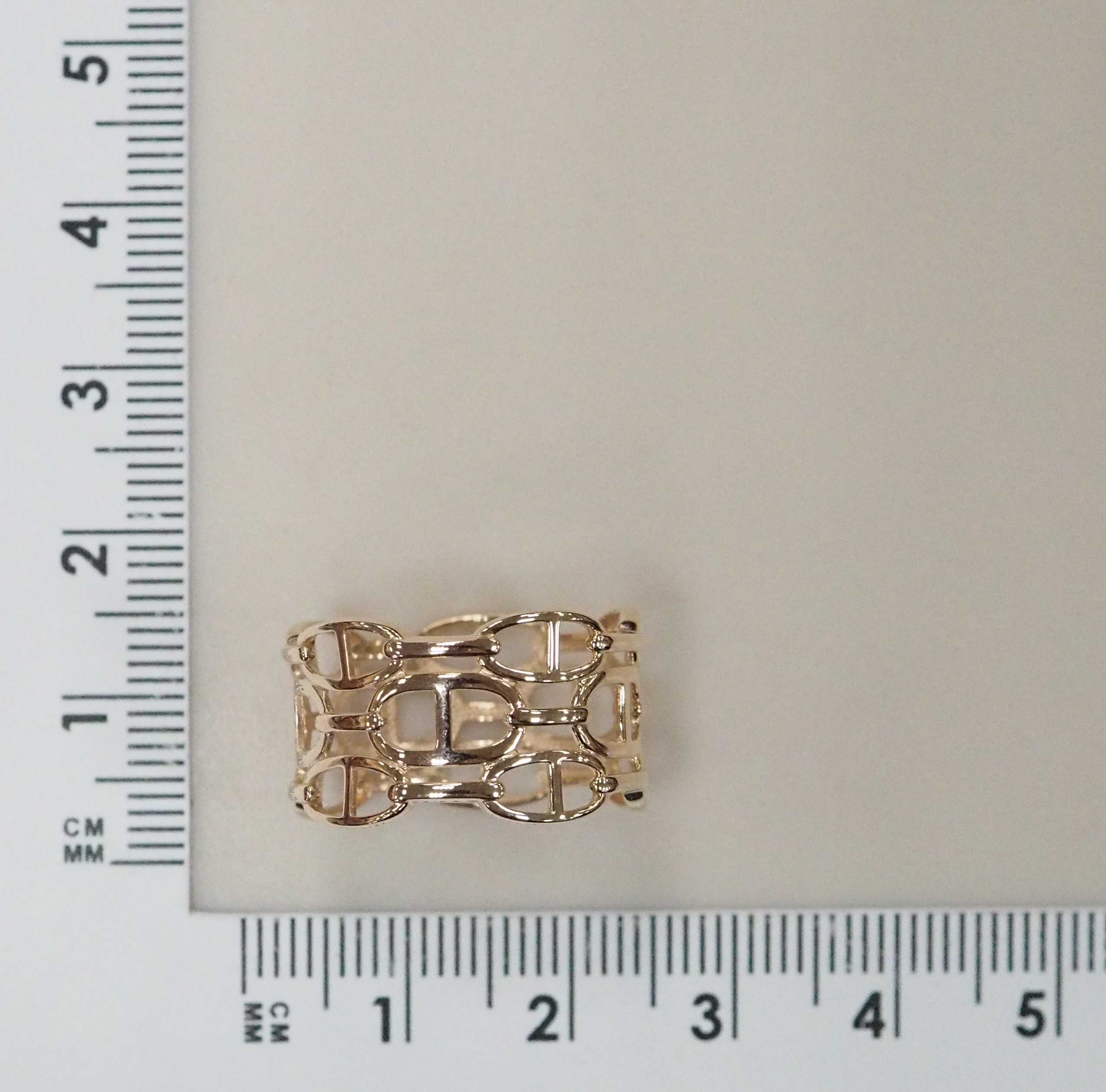 Кольцо из золота